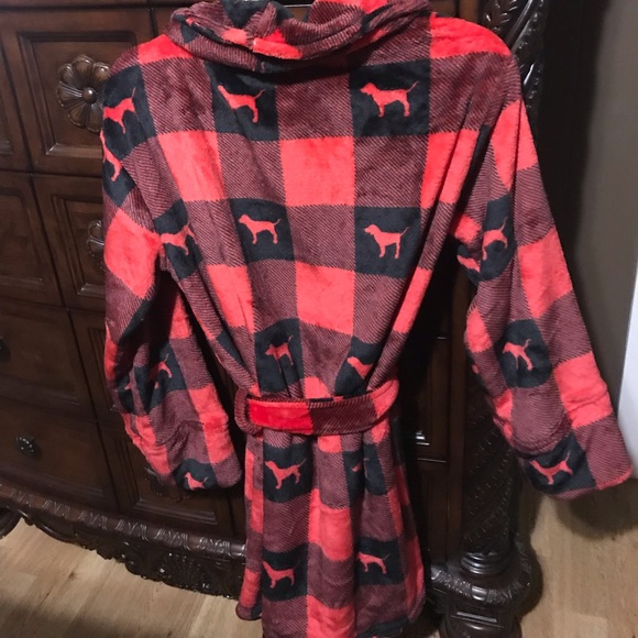 Pink Victoria Secret soft Robe Size medium/large - Picture 2 of 3